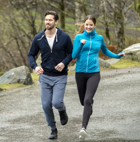 When Calls The heart star Chris McNally is in romantic relatioship with Dallas actress Julie Gonzalo.